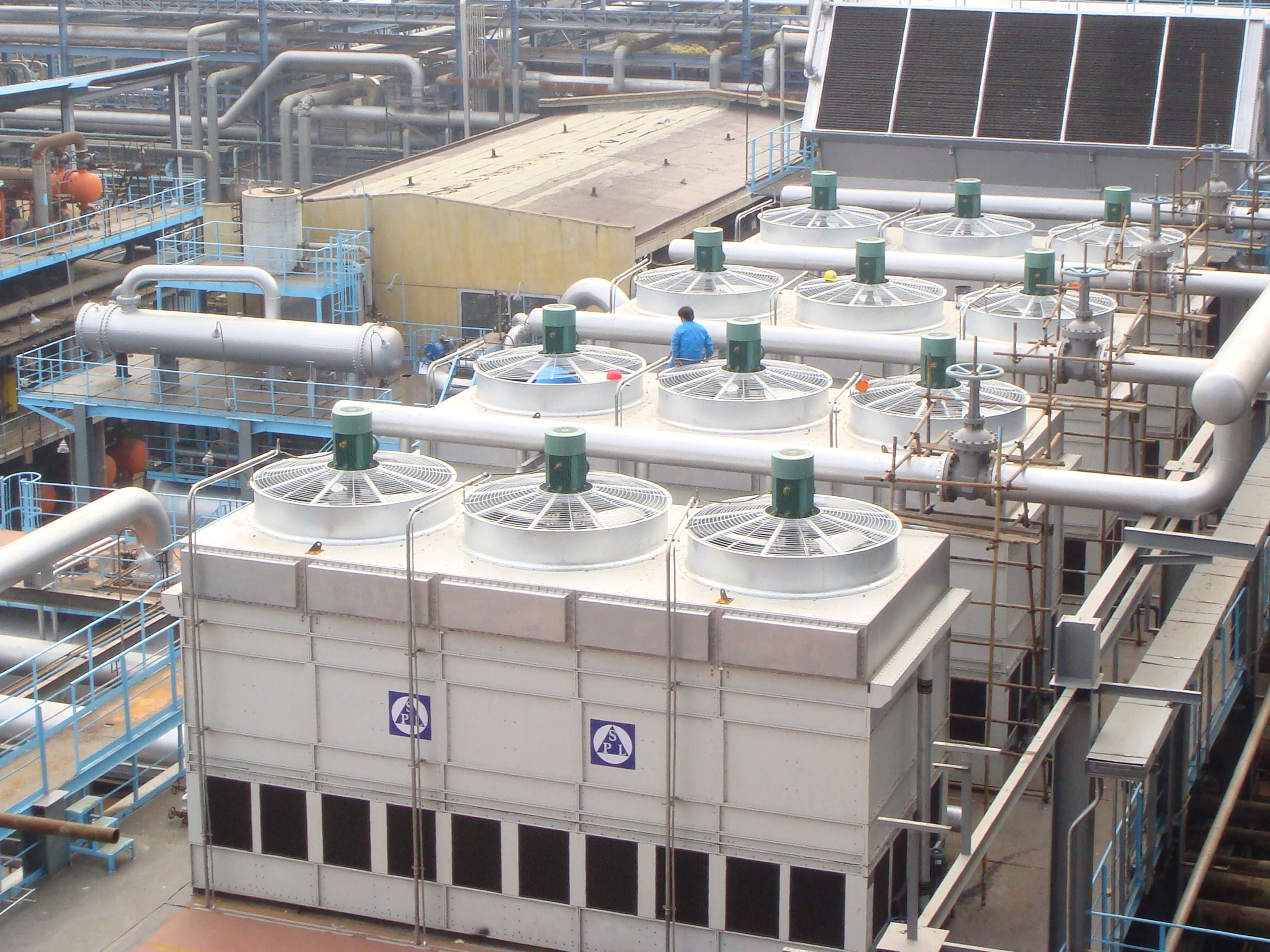 Closed Circuit Cooling Towers