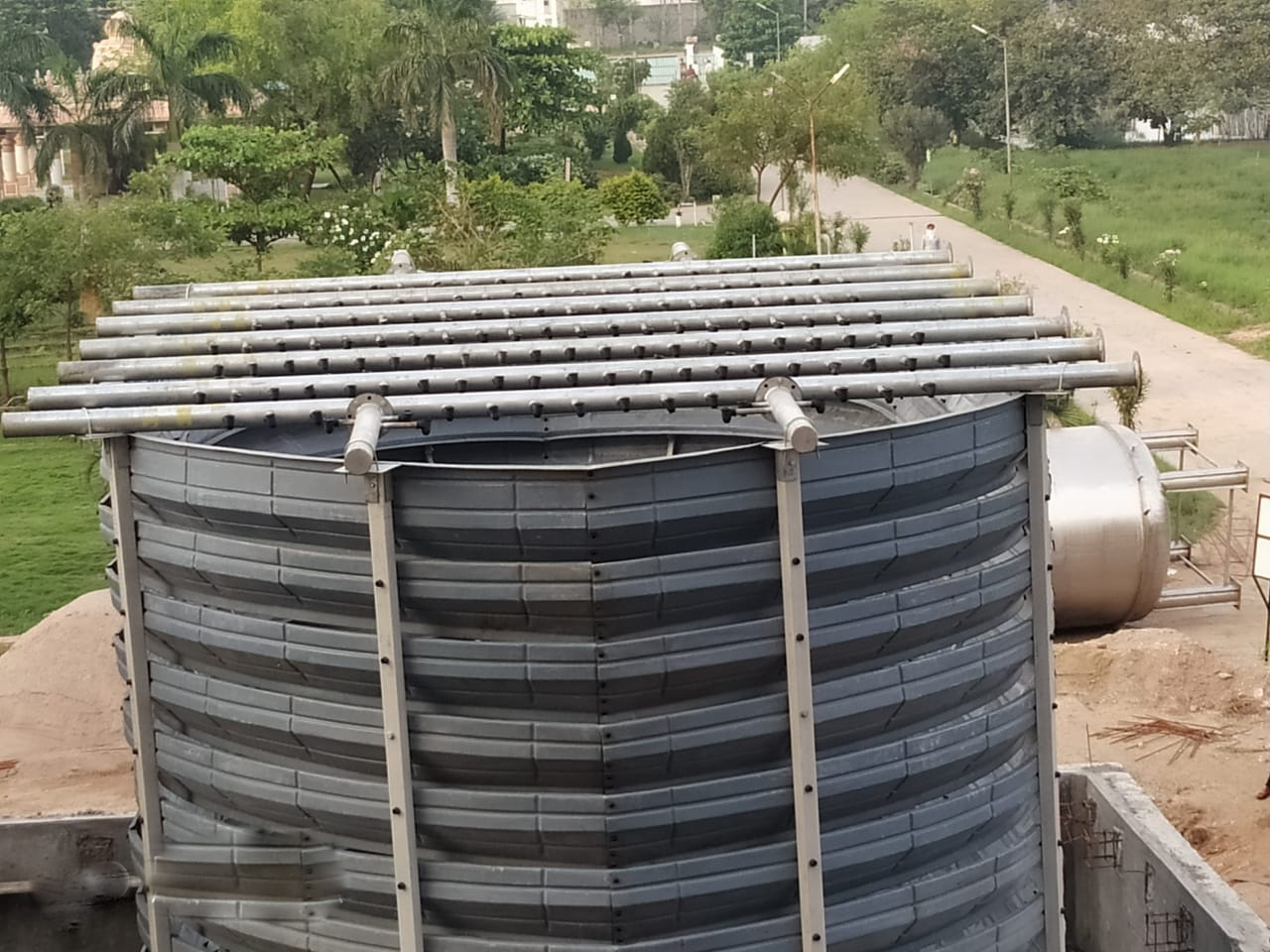 Top Fanless Cooling Tower Manufacturers in Oman | Siddhant Equipment